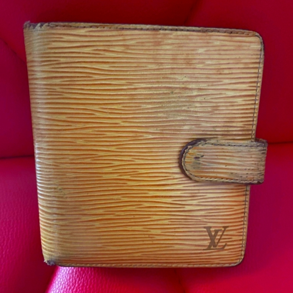 Authentic Genuine Louis Vuitton Wallet Yellow Epi Leather